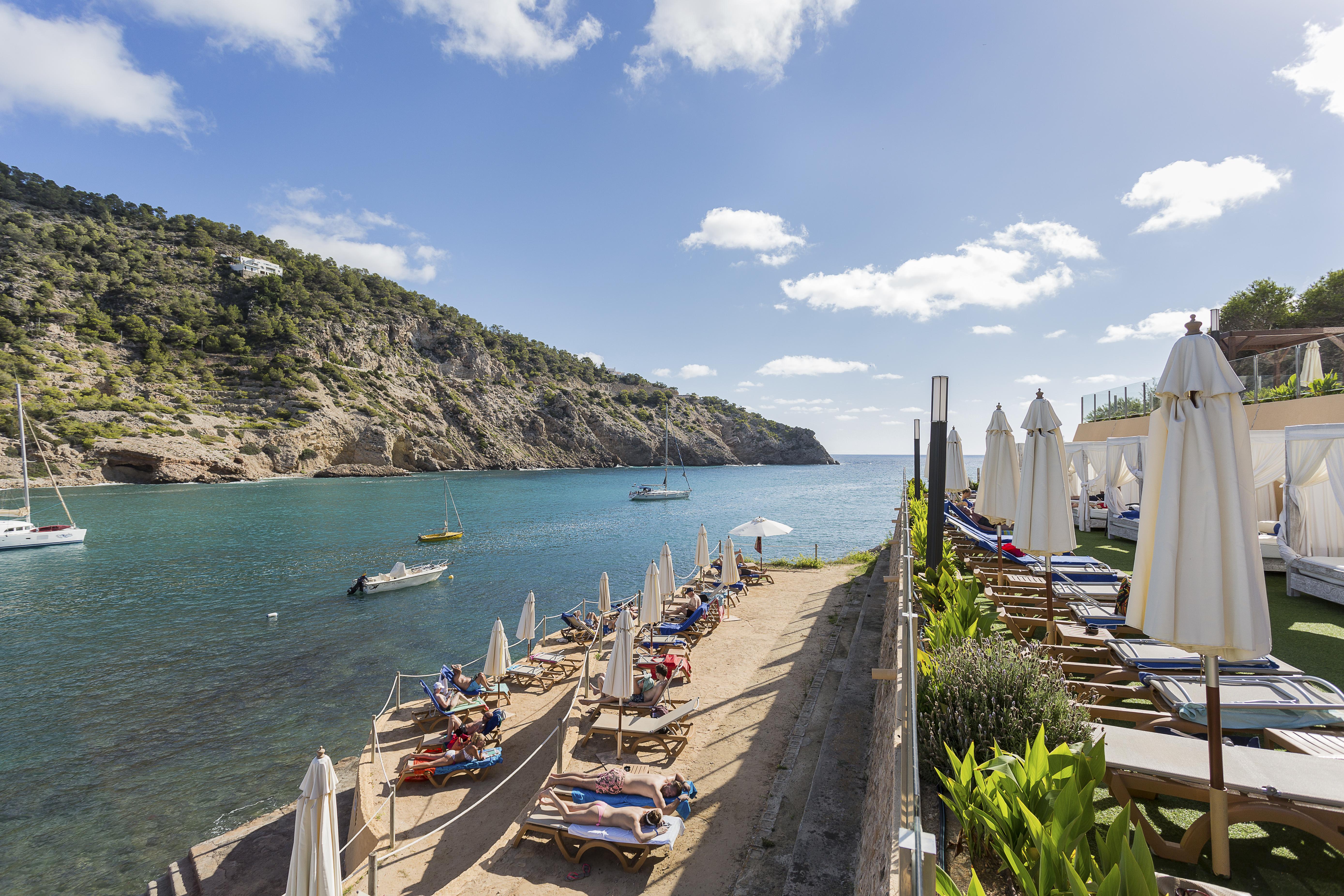 Palladium Hotel Cala Llonga - Adults Only Bagian luar foto