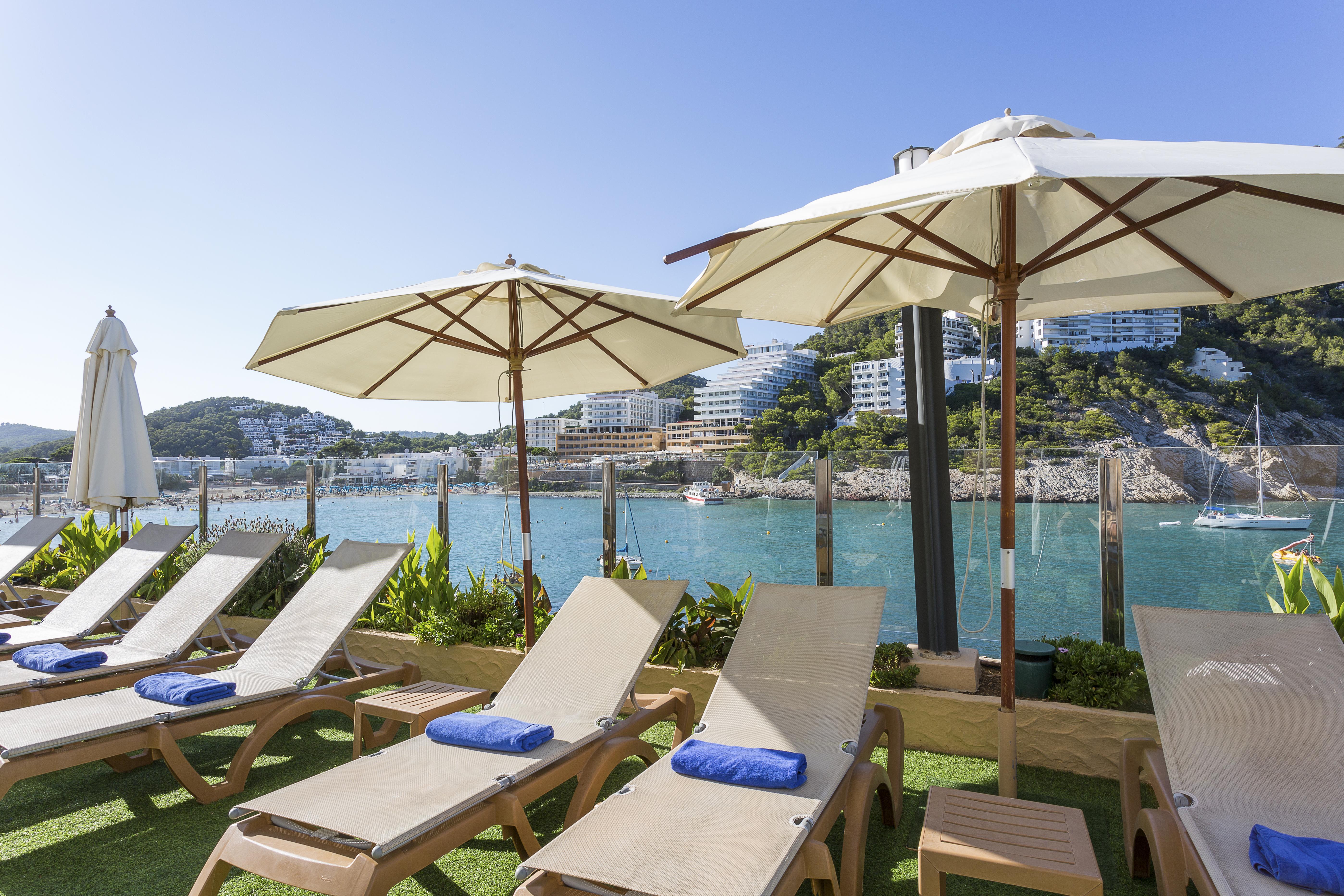 Palladium Hotel Cala Llonga - Adults Only Bagian luar foto
