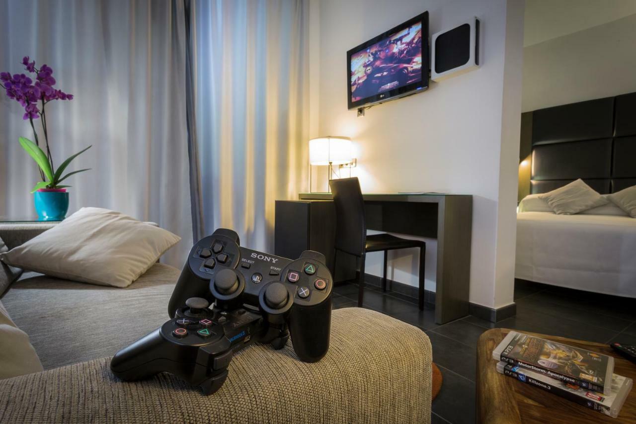 Palladium Hotel Cala Llonga - Adults Only Bagian luar foto